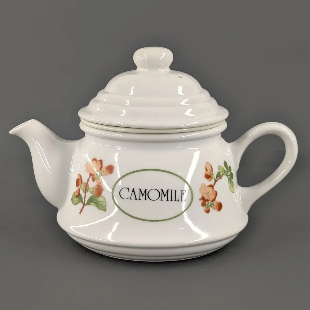 Toscany Collection Japan Camomile Floral Ceramic Teapot with Infuser White